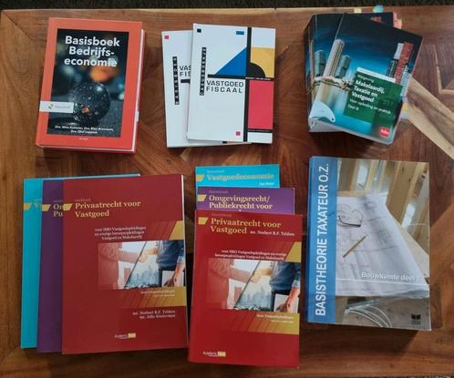 Studieboeken Minor Makelaardij zo goed als nieuw, Boeken, Wetenschap, Zo goed als nieuw, Verzenden