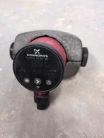 Grundfos Alpha2 25-60 180 Circulatiepomp - Weinig Gebruikt, Doe-het-zelf en Verbouw, Verwarming en Radiatoren, Minder dan 30 cm