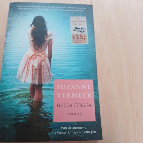 Suzanne Vermeer - Bella Italia, Boeken, Thrillers, Zo goed als nieuw, Nederland, Ophalen of Verzenden