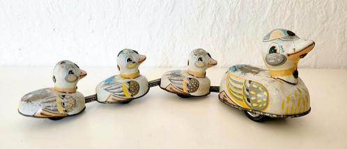Vintage blikken clockwork eend met kuikens - functionerend, Antiek en Kunst, Antiek | Speelgoed, Ophalen of Verzenden