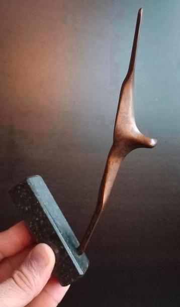 Brons beeld Bronze Abstract Sculpture Bird Jef Wishaupt  beschikbaar voor biedingen