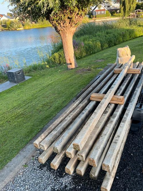 Boompalen betonpalen opsluitband betonband borderrand., Tuin en Terras, Palen, Balken en Planken, Ophalen