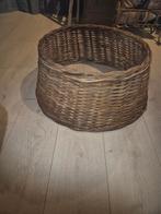 Mooie Rotan Kerstboomrok, Ophalen, Zo goed als nieuw