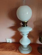Olielamp opaal wit glas, Ophalen of Verzenden