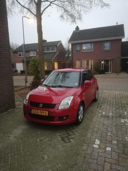 Suzuki Swift 1.3 5DRS 2009 Rood, Auto's, Suzuki, Particulier, Swift, Centrale vergrendeling, Elektrische ramen, Benzine, Hatchback