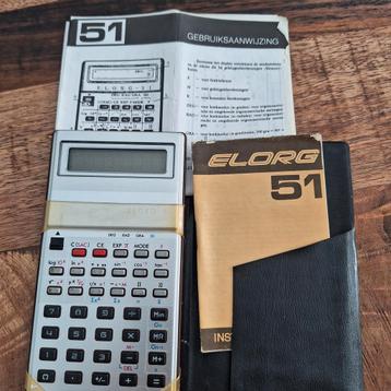 Vintage rekenmachine jaren 80 beschikbaar voor biedingen