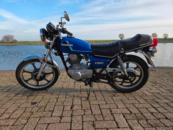 Kawasaki Z250C oldtimer (1980), Motoren, Motoren | Oldtimers, Naked bike, 12 t/m 35 kW, 1 cilinder, Minimaal motorrijbewijs A2