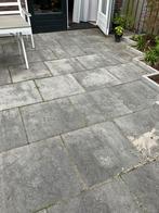 Gratis af te halen: 12 tegels 60x60cm, grijs, Ophalen, Zo goed als nieuw, 10 m² of meer, Beton