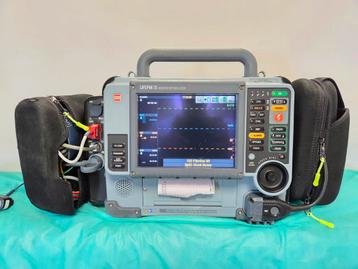 Lifepak 15 Defibrillator monitor AED ambulance ecg spo2 beschikbaar voor biedingen