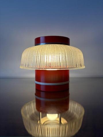 Vintage Mid Century Modern Tafellamp beschikbaar voor biedingen