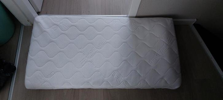 Matras ledikant 60x120, Kinderen en Baby's, Babywiegjes en Ledikanten, Zo goed als nieuw, Ledikant, Ophalen