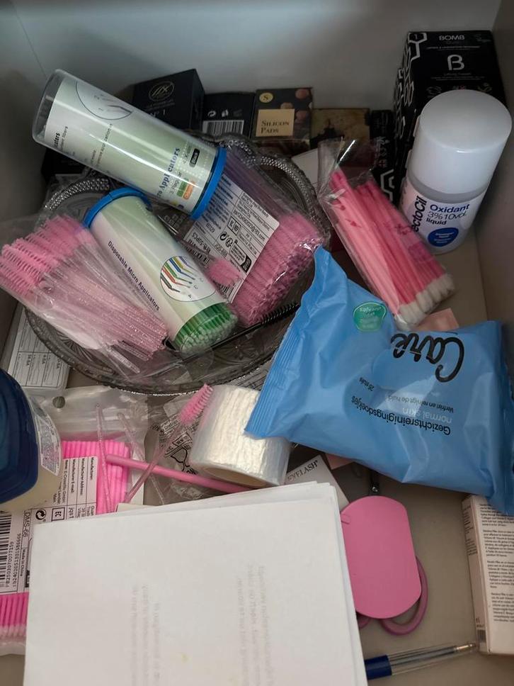 Wimper/Lash Lift Benodigdheden - Bieden!, Sieraden, Tassen en Uiterlijk, Uiterlijk | Cosmetica en Make-up, Gebruikt, Toebehoren