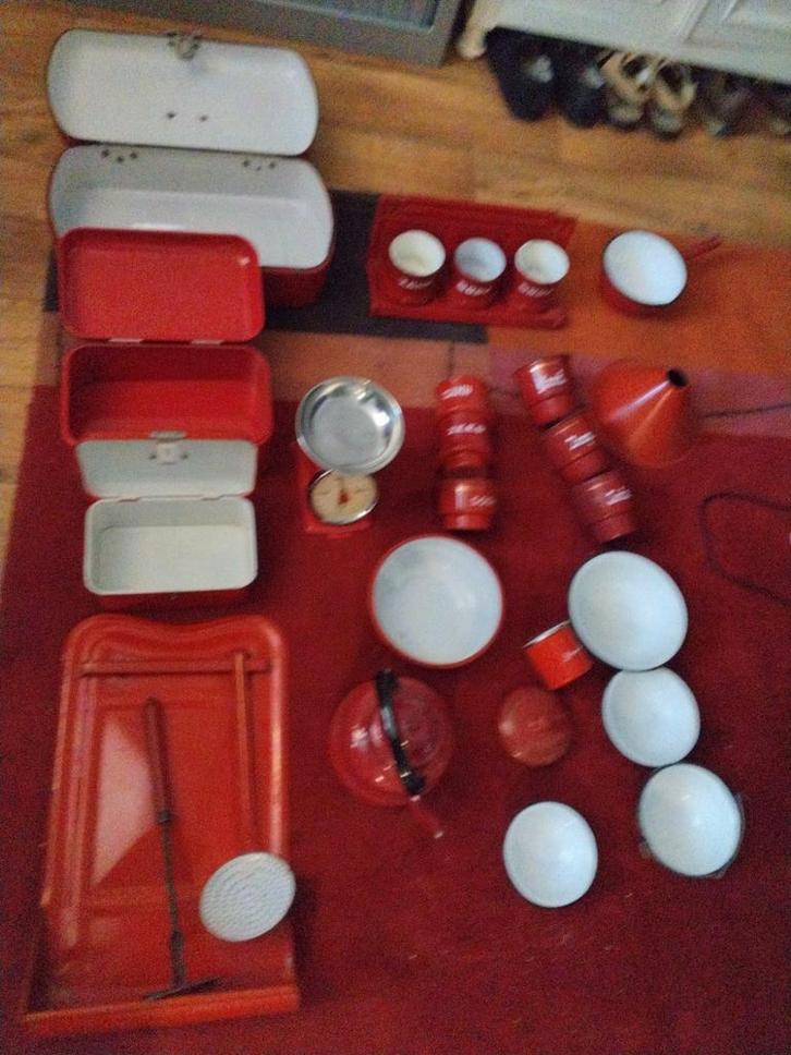 Vintage Rode Emaille Keukenset, Antiek en Kunst, Antiek | Keukenbenodigdheden, Ophalen of Verzenden