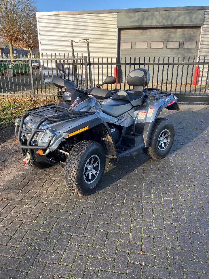 Bombardier Outlander MAX XT 800, Motoren, Quads en Trikes, 12 t/m 35 kW, 2 cilinders, Ophalen