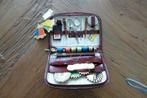 vintage etui met naaigarnituur, Ophalen of Verzenden, Huis en Inrichting