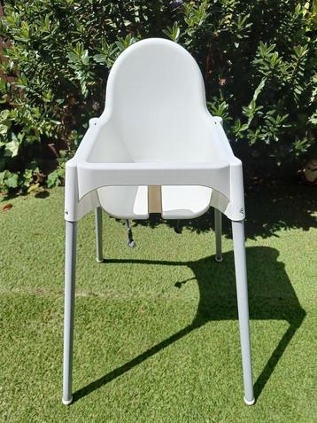 1 witte ikea kinderstoel Antilop met blad beschikbaar voor biedingen