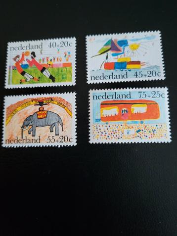 Nederlandse Postzegels - Kindertekeningen Set beschikbaar voor biedingen
