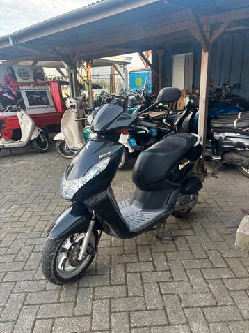 Peugeot Kisbee - 2015 - 18016km beschikbaar voor biedingen