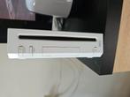 Nintendo wii plus Mario kart, Spelcomputers en Games, Spelcomputers | Nintendo Wii, Ophalen of Verzenden, Gebruikt
