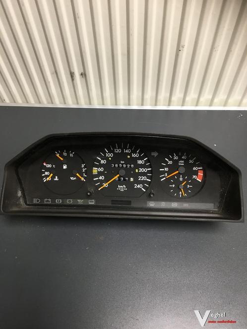 Mercedes W124  1993    2.2 Benzine      124 542 7469   Km Te, Auto-onderdelen, Dashboard en Schakelaars, Gebruikt, Ophalen of Verzenden