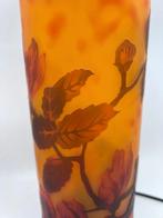 tafellamp 38 cm hoog, doorsnede 12, in de stijl van Gallé, Alphen aan den rijn, De doofpot, Ophalen of Verzenden, Minder dan 50 cm