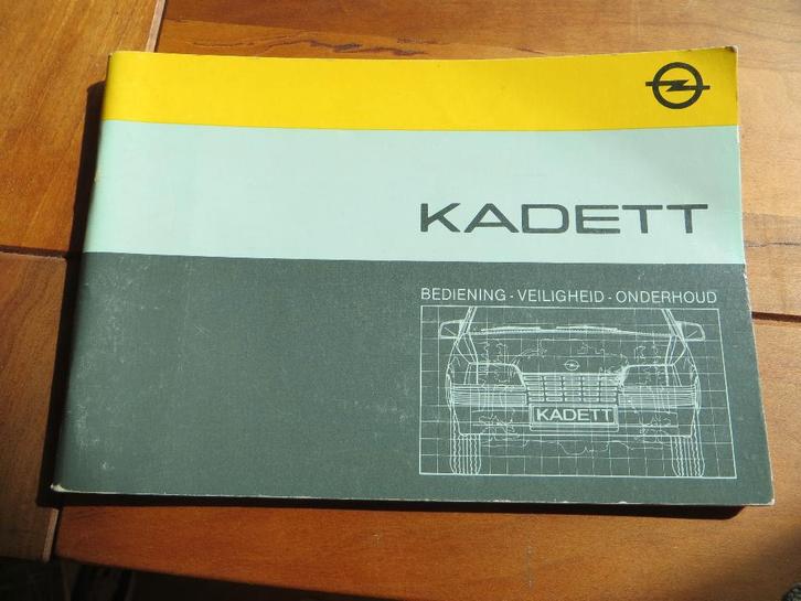 Instructieboek Opel Kadett, Kadett GSI, Cabrio, Combo 1988, Auto diversen, Handleidingen en Instructieboekjes, Ophalen of Verzenden