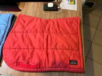 Rood springdekje Anky ATC maat COB beschikbaar voor biedingen