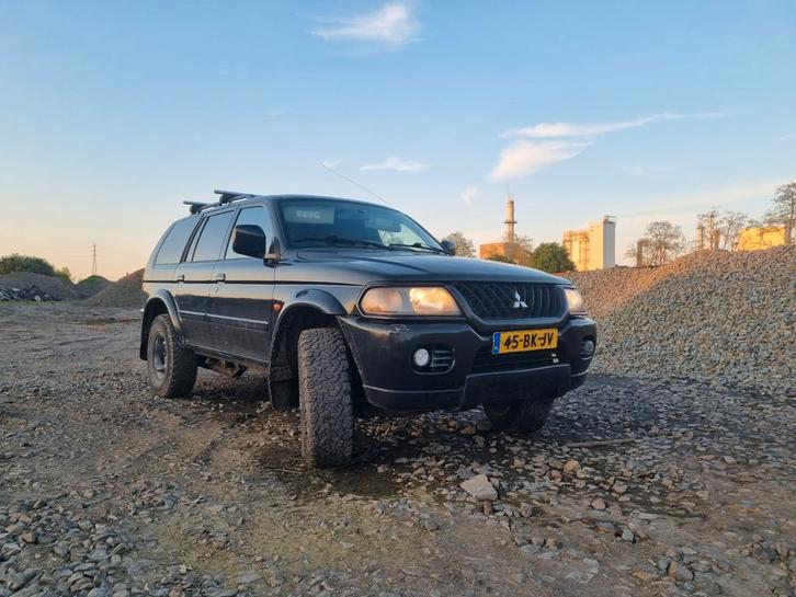 Mitsubishi pajero sport 3.0 v6 grijs kenteken op lpg, Caravans en Kamperen, Campers, Particulier, Buscamper of Camperbus, Overige merken