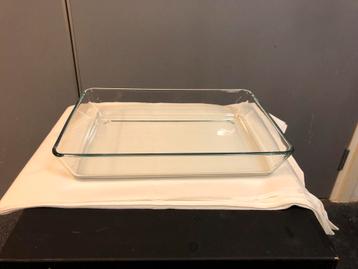 Platte schaal (320x) beschikbaar voor biedingen