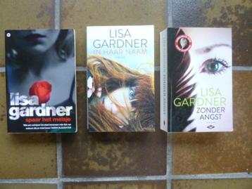 Lisa Gardner - 4 paperbacks - o.a. Vind haar en zonder amgst beschikbaar voor biedingen
