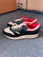 Nike Air Max 1 “Liverpool Lebron James” maat 42 EU, Nike, Nieuw, Ophalen of Verzenden, Sneakers of Gympen