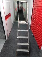 Huishoudtrap, Doe-het-zelf en Verbouw, Ladders en Trappen, Ophalen, Gebruikt, Trap, Minder dan 2 meter
