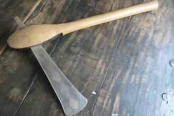 Kuba Brousse axe bijl  collectie Antropoloog Congo 1930 beschikbaar voor biedingen