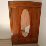 Antieke driedeurs hangkast met twee lades, Antiek en Kunst, Ophalen