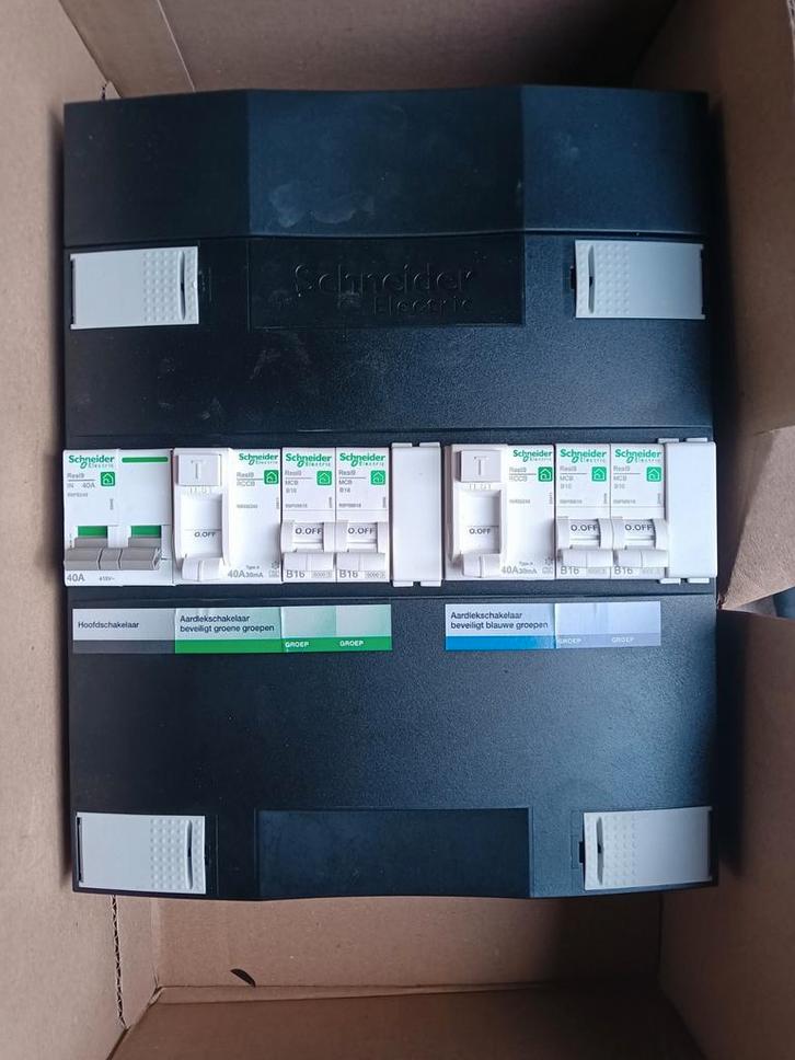Schneider Groepenkast 4 groepen, 2 ALS, Hoofdschakelaar, Doe-het-zelf en Verbouw, Elektra en Kabels, Gebruikt, Schakelaar, Ophalen of Verzenden