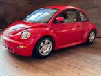 Volkswagen New Beetle 1997 – Road Tough 1:18 – Rood, Hobby en Vrije tijd, Modelauto's | 1:18, Ophalen of Verzenden, Zo goed als nieuw