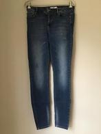 JDY Jeans blauw maat 31/34, Blauw, Ophalen of Verzenden, Zo goed als nieuw, W30 - W32 (confectie 38/40)