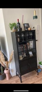 Zwarte servieskast met deurtjes, Ophalen, Gebruikt, 50 tot 100 cm, Metaal