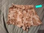 Beige korte broek met palmbomen primark xxs, Kleding | Dames, Kort, Primark, Beige, Ophalen of Verzenden