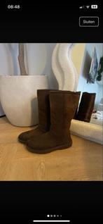 •Warme originele UGG laarzen – maat 39 •, Kleding | Dames, Schoenen, Hoge laarzen, UGG, Bruin, Ophalen of Verzenden