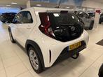 Toyota Aygo X 1.0 VVT-i MT Play + Trekhaak NL Auto, zeer net, Stof, Gebruikt, Euro 6, 920 kg