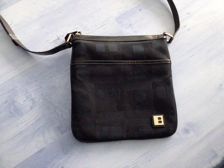 Diverse handtassen, Sieraden, Tassen en Uiterlijk, Tassen | Schoudertassen, Zo goed als nieuw, Overige merken, Zwart, Leer, Ophalen of Verzenden