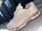 Asics gel white feather grey unisex 39, Ophalen of Verzenden, Zo goed als nieuw, Wit, Sneakers of Gympen