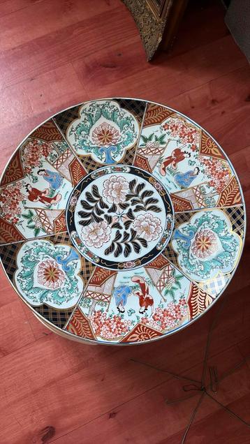 Chinees bord beschikbaar voor biedingen