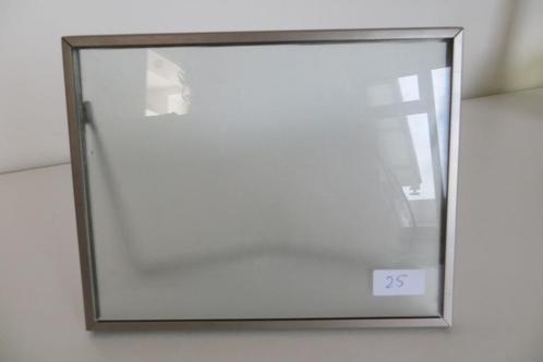 Oud fotolijstje nr 25, mat zilverkleurig, apart model, Antiek en Kunst, Antiek | Woonaccessoires, Ophalen of Verzenden