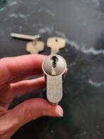 Dubbele SKG veiligheidscilinder 45x45 met 2 sleutels, Ophalen of Verzenden, Gebruikt, Rvs, Slot