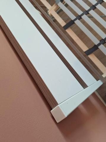 Ikea Bedframe 160x200 + 2 Lattenbodems - afbeelding 5