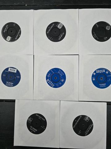 Rolling Stones,Dave Clark 5,Swinging blue jeans,Kinks. beschikbaar voor biedingen