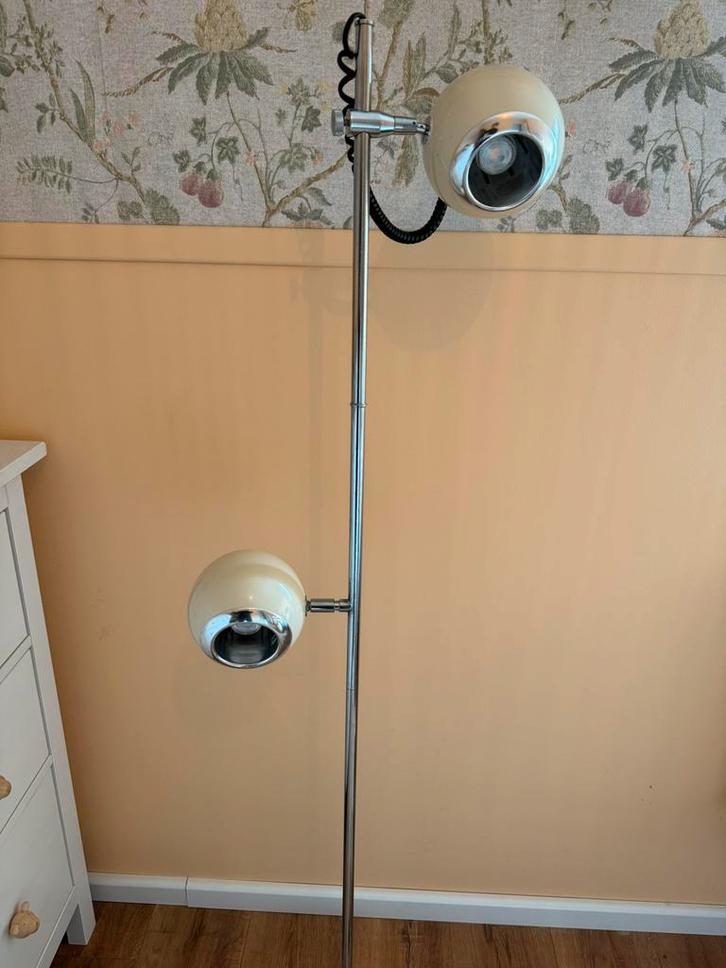 Vloerlamp - bollenlamp - vintage eye ball, Huis en Inrichting, Lampen | Vloerlampen, Zo goed als nieuw, 100 tot 150 cm, Ophalen