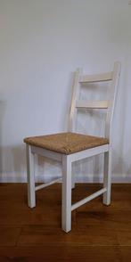 Klassieke houten stoel met biezen zitting, Ophalen